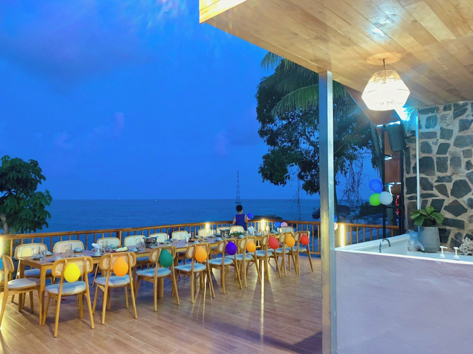 Food & Drinks 4, Flyup Resort, Kiên Hải