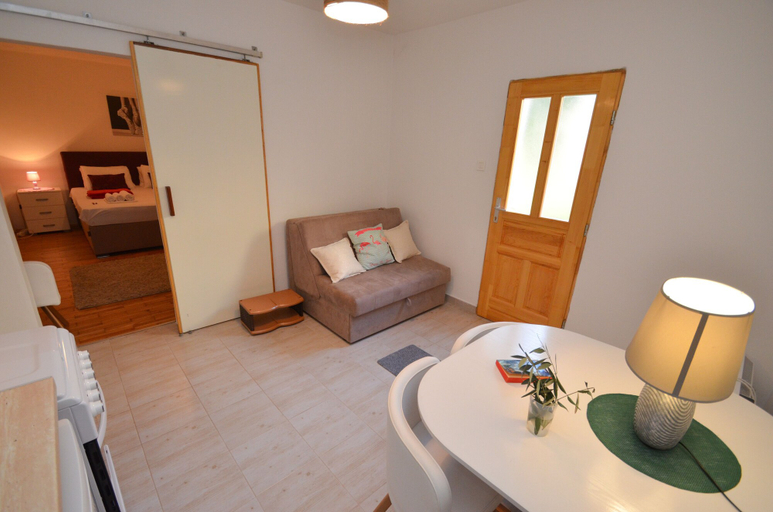 Others 3, Apartments Tea Kotor