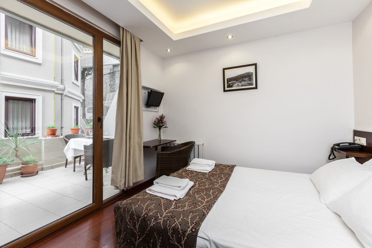 Bedroom 4, Büyükada Comfort Hotel, Adalar