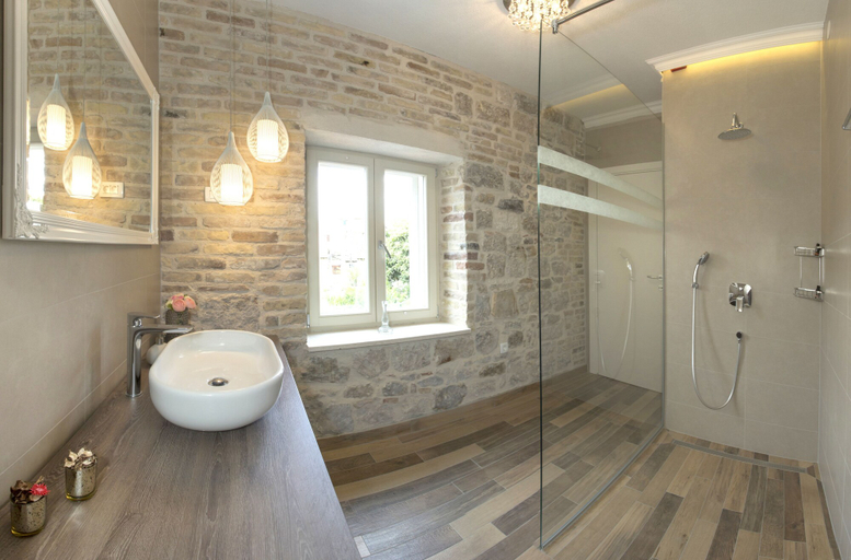 Bathroom 5, Aspalathos Residence, Split