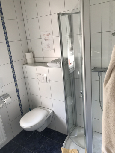 Bathroom 5, Gästehaus Durst, Ortenaukreis