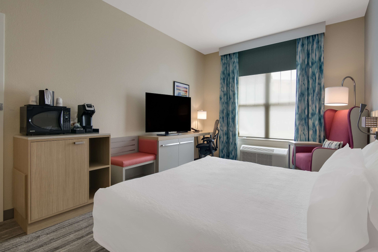Bedroom 3, Hilton Garden Inn Madison West/Middleton, Dane