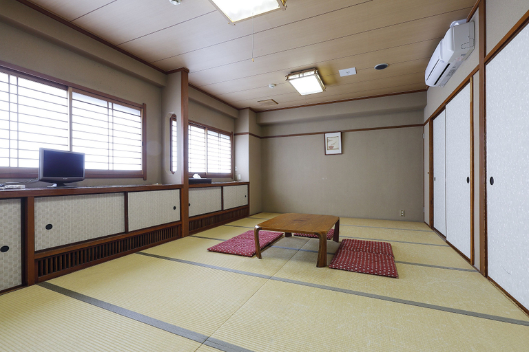 Bedroom 4, Ryokan Azumaya, Kyoto