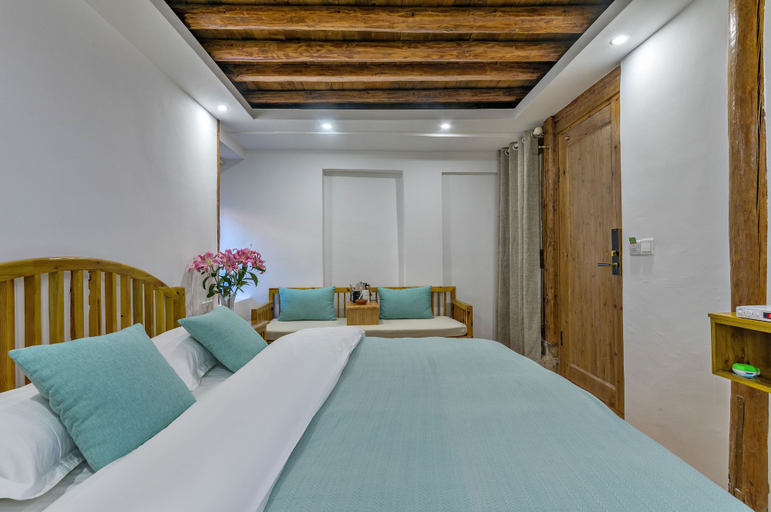 Bedroom 2, Easy Inn, Lijiang