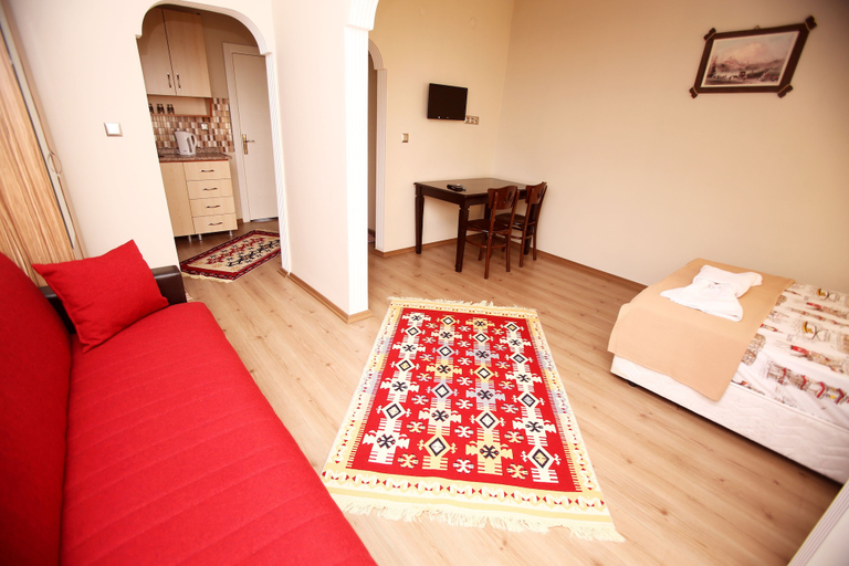 Others 4, Balat Residence, Fatih