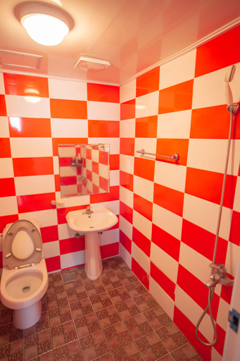 Bathroom 5, Sum Guest House Jeju Airport - Hostel, Jeju