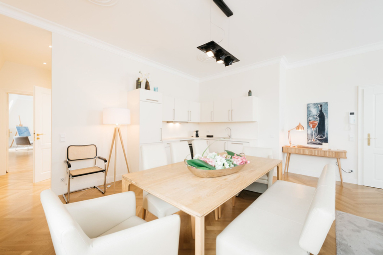 Dining Room 9