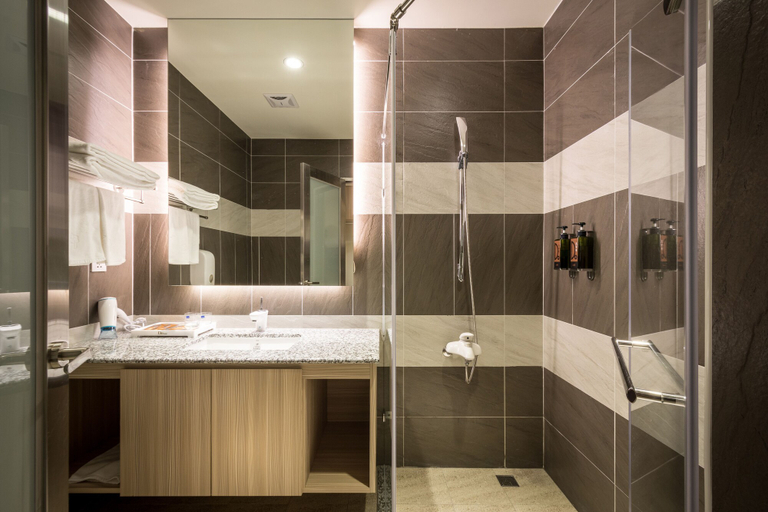 Bathroom 5, Midu Business Hotel, Yulin