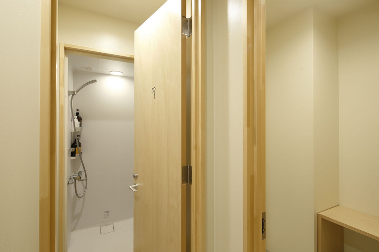 Bedroom 5, LYURO Tokyo Kiyosumi by THE SHARE HOTELS - Hostel, Chūō