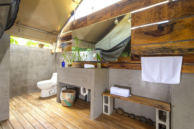 Bathroom 4, Libelula Lounge & Lodgings, Santa Cruz