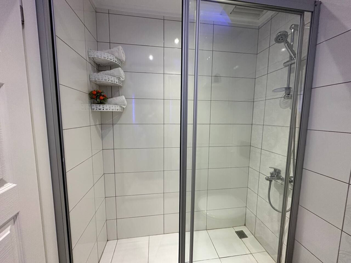 Bathroom 5, Atilim Olivia Park, Antalya