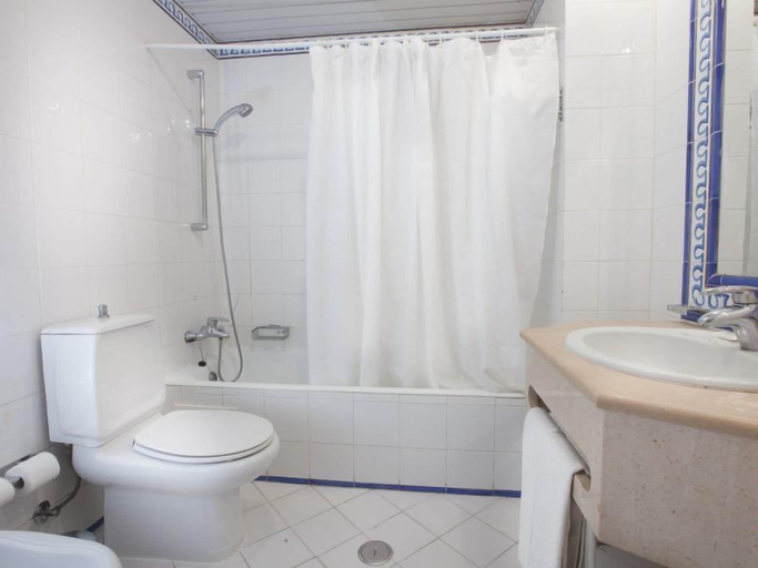Bathroom 4, Monica Isabel Beach Club, Albufeira