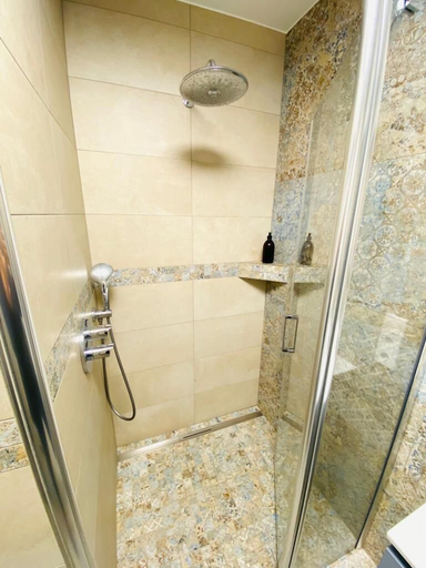 Bathroom 3, Luxury 2 bedrooms in Limpertsberg, Luxembourg