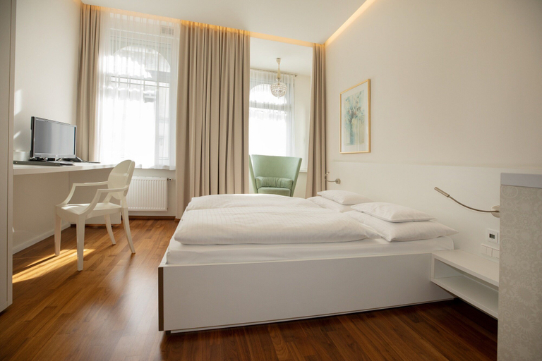 Bedroom 2, Hotel Gollner, Graz