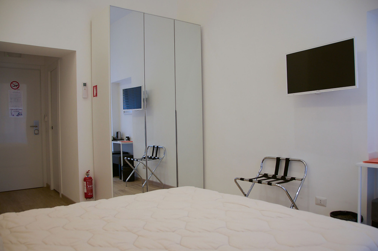 Bedroom 4, Roma Vespahouse, Rome
