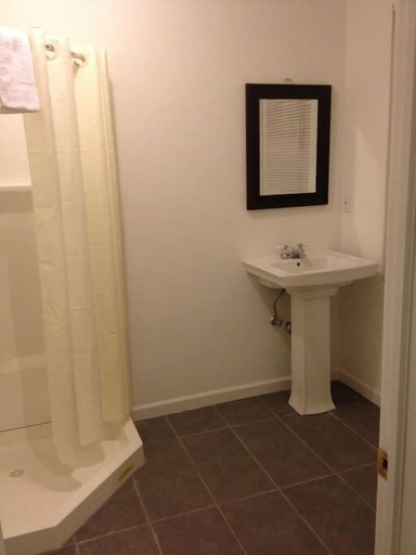 Bathroom, HC-121 Beach Haus, Ocean