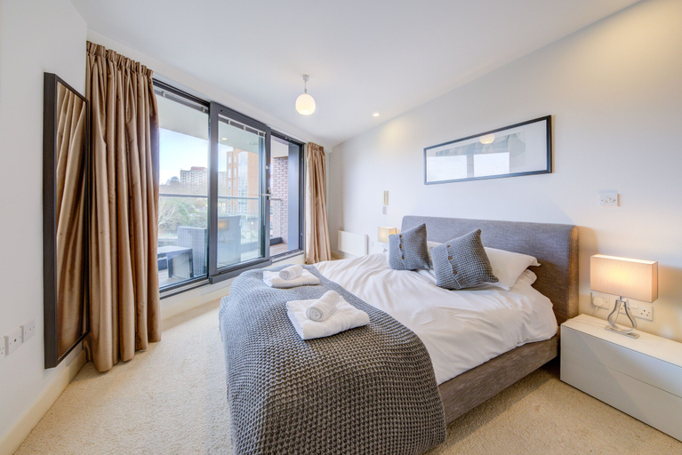 Bedroom 3, Cleyro Serviced Apartments-Finzels Reach, Bristol