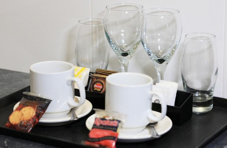 Food & Drinks, Top of the Town Motel & Apartments, Benalla - Benalla