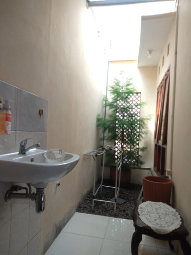 Bathroom 4, Villa Viva Mezzanine - Family, Bandung