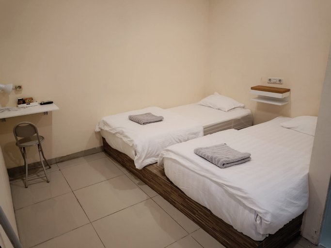 Bedroom 3, Mitel ( Mini Hotel Dan Mini Market ), Palu