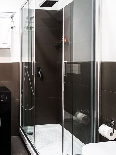 Bathroom 5, Suiteincenter Apartments, Palermo
