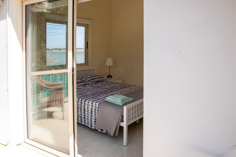 Bedroom 3, Captivating Lake & Oceanview Getaway House, Larnaca