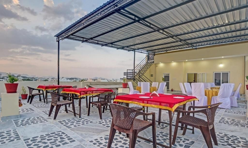 Food & Drinks 5, Hotel Vishvam Residency, Udaipur
