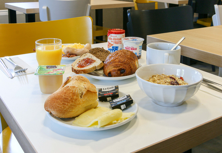 Food & Drinks 3, B&B HOTEL FREJUS Roquebrune, Var