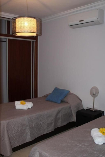 Bedroom 2, 1E Pescadores by Casas & Papéis, Silves