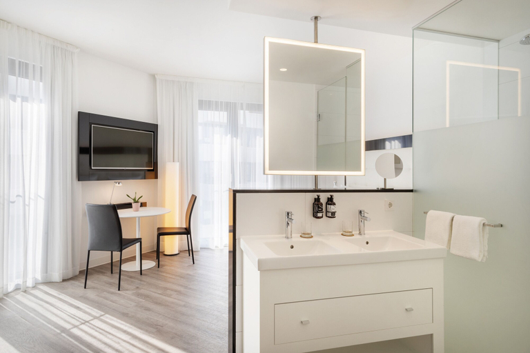 Bathroom 4, INNSiDE by Meliá Frankfurt Ostend, Frankfurt am Main