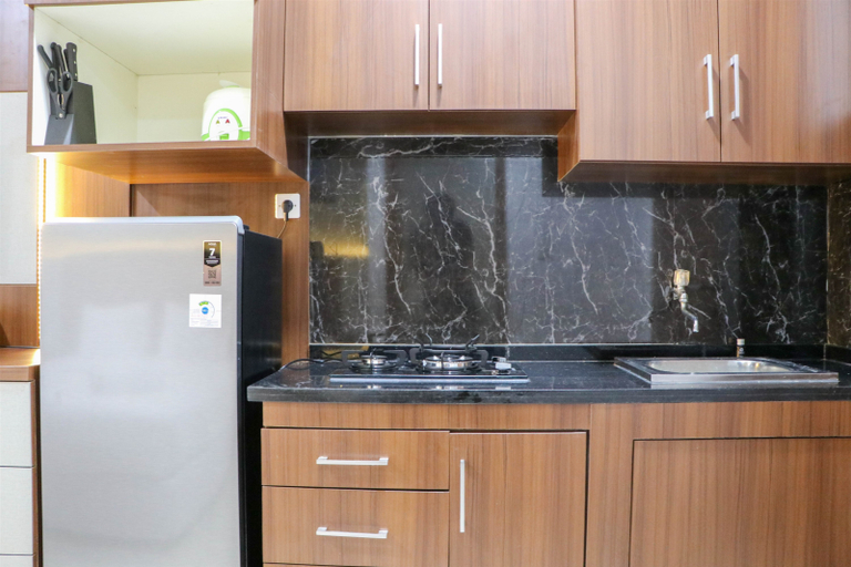 Others 4, Homey and Comfort Stay Studio Room Maple Park Sunter Apartment By Travelio, North Jakarta