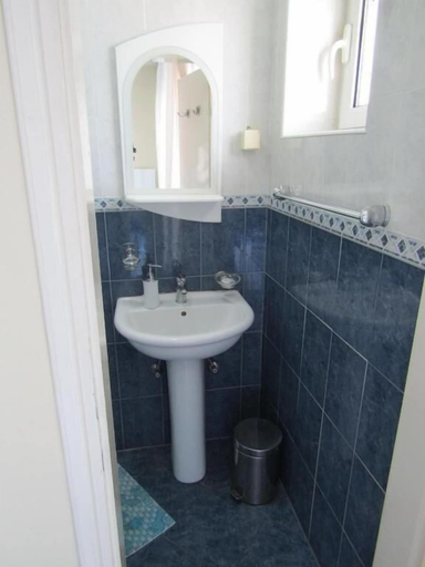 Bathroom 4, Palma Apartments