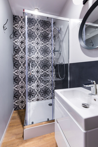 Bathroom 4, FriendHouse Apartments Szewska 7, Kraków City
