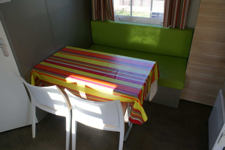 Others 4, Camping l'Agrion bleu - Mobil-home, Dordogne