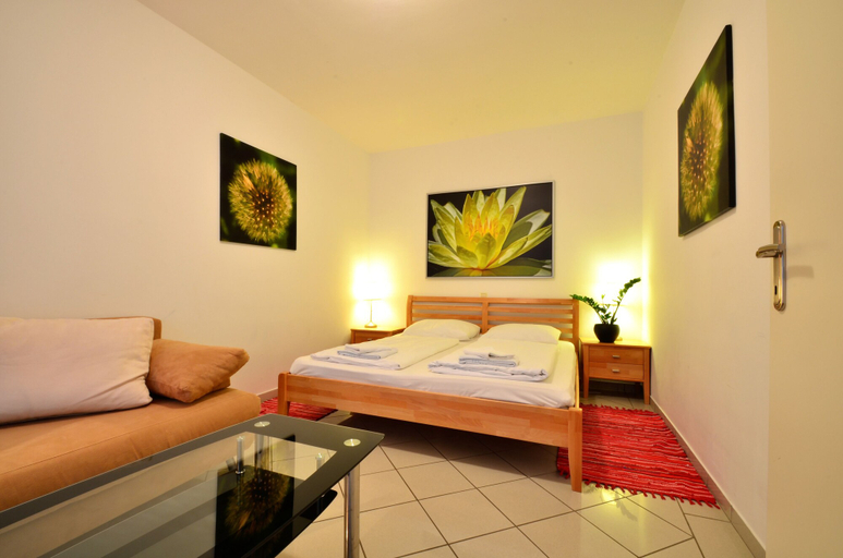 Bedroom 2, AJO Vienna Garden - Contactless Check-in, Wien