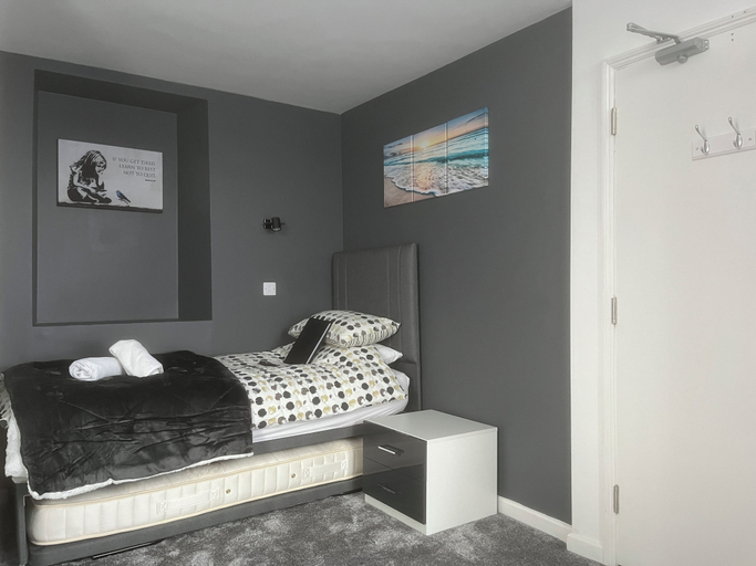 Bedroom 3, St George's Guesthouse