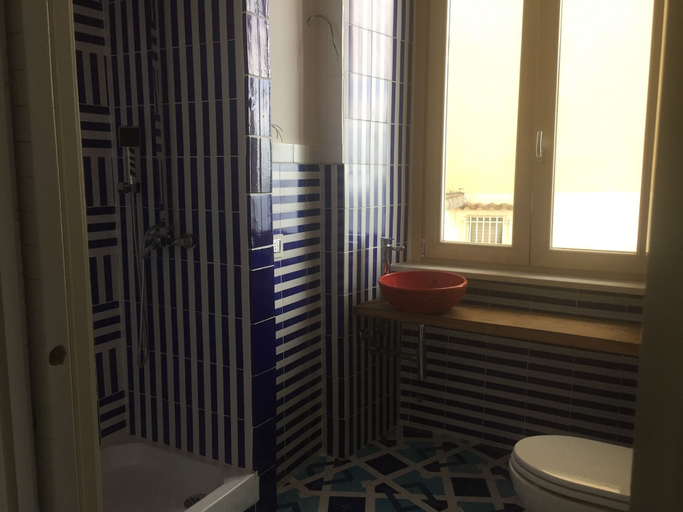 Bathroom 3, Moo Suite Deluxe, Salerno