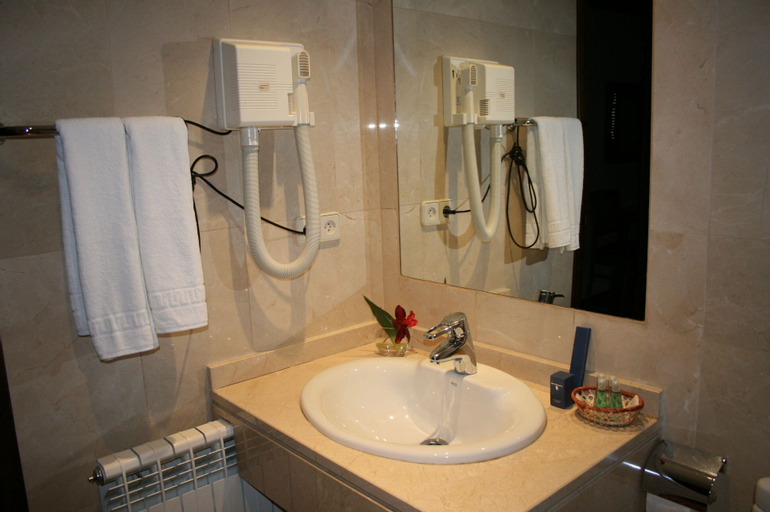 Bedroom 4, Mirasierra, Segovia