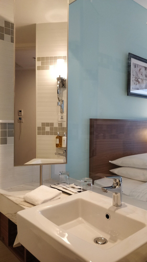 Bathroom 4, Fairfield by Marriott Coimbatore, Coimbatore
