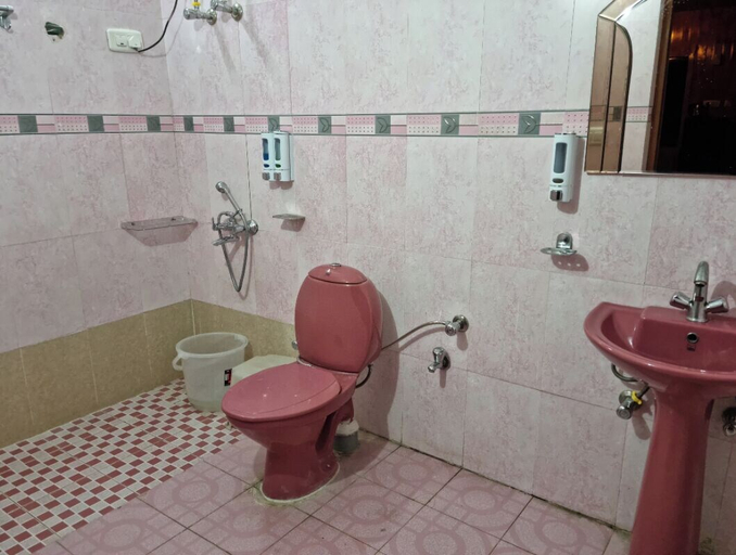 Bathroom 4, Jai Anjana Resort, Tehri Garhwal