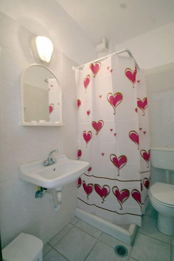 Bathroom 5, Studios Simos, South Aegean