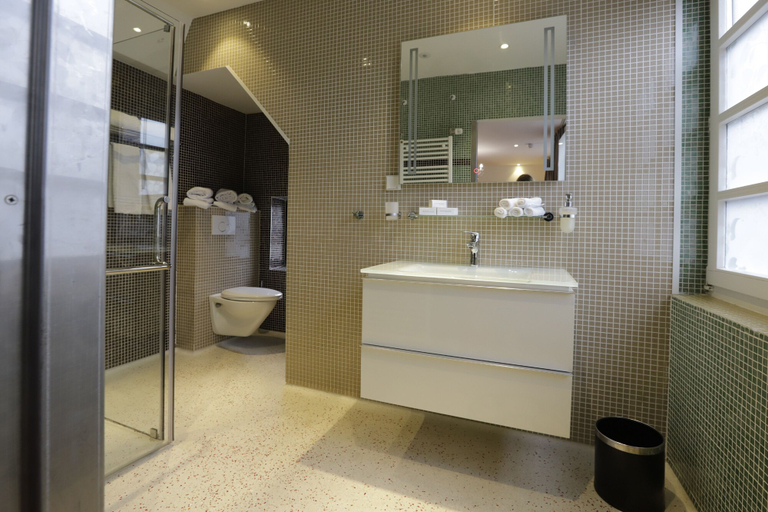 Bathroom 4, Chasse Boutique Hotel, Amsterdam