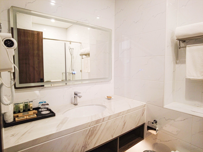 Bathroom 3, Escale International Hotel, Djibouti