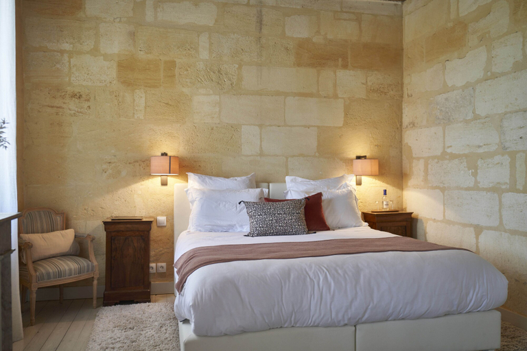 Bedroom 4, Château Bonalgue, Gironde