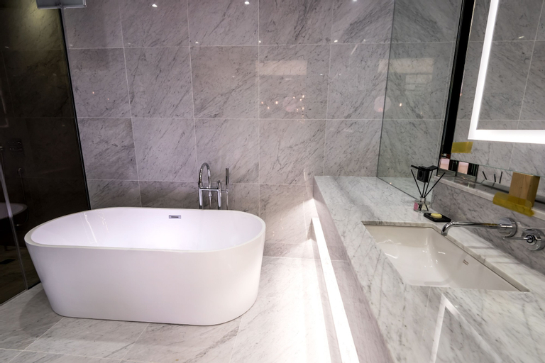 Bathroom 4