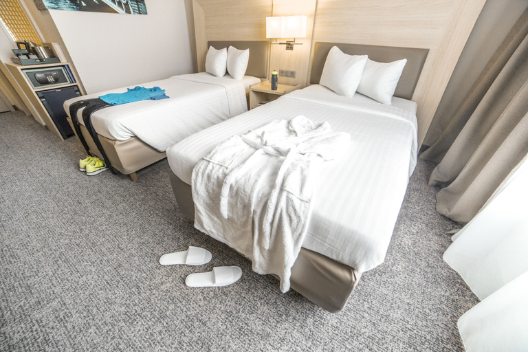Bedroom 2, Courtyard by Marriott Paris La Defense West - Colombes, Hauts-de-Seine