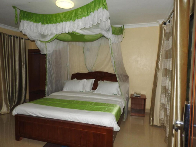 Bedroom 2, Omega Gardens Hotel, Kieni