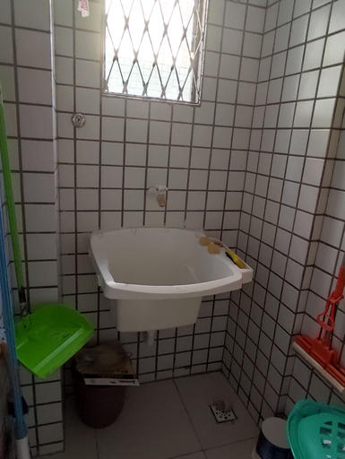 Bathroom 3, Praia de Manaíra, João Pessoa