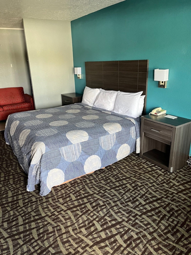Bedroom 2, Brandon Motor Lodge, Hillsborough