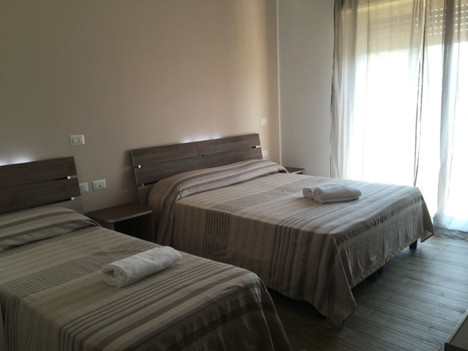Bedroom 4, Chrismare Hotel, Messina